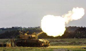 Israeli-artillery-fires-i-002