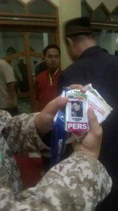 kartu pers milik Muzadiq di tangan LPAS 