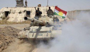 البيشمركة تدخل سنجار وتصل الى النازحين في جبل سنجا