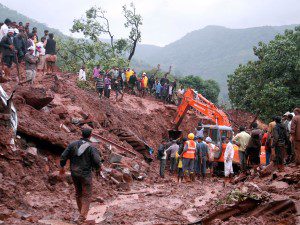 rescuers_work_india_landslide_Master