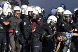 turki demo kurdi