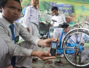 Dinamo Sepeda untuk Charger HP/Irvan Fauzi