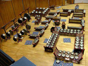 Illustrasi Gamelan/homepages.cae.wisc.edu/