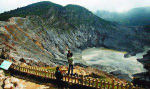 Objek Wisata di Bandung, Gunung Tangkuban Perahu