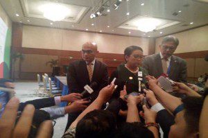 Menlu Retno dalam konferensi pers tentang Yaman (foto: Sindo)