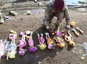 bom  boneka di irak