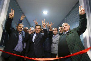 syrian-kurdish-activists-cut-ribbon