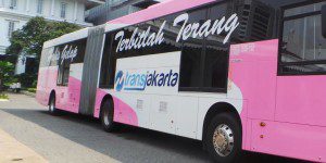 bus perempuan