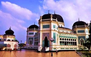 1-masjid-raya-medan